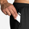 Length of zipper will match Switch Hybrid Pant
