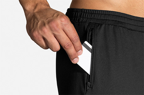 Length of zipper will match Switch Hybrid Pant