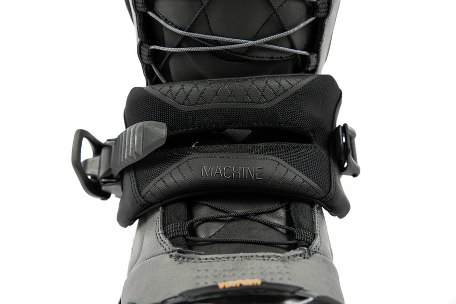 836440_001_machine_carbon_grey_detail_11_2673844
