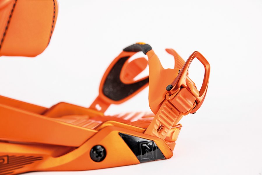 836481_003_phantom_orange_detail_2_2673953