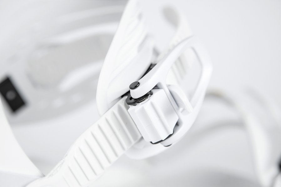 836501_phantom_white_3_2869936