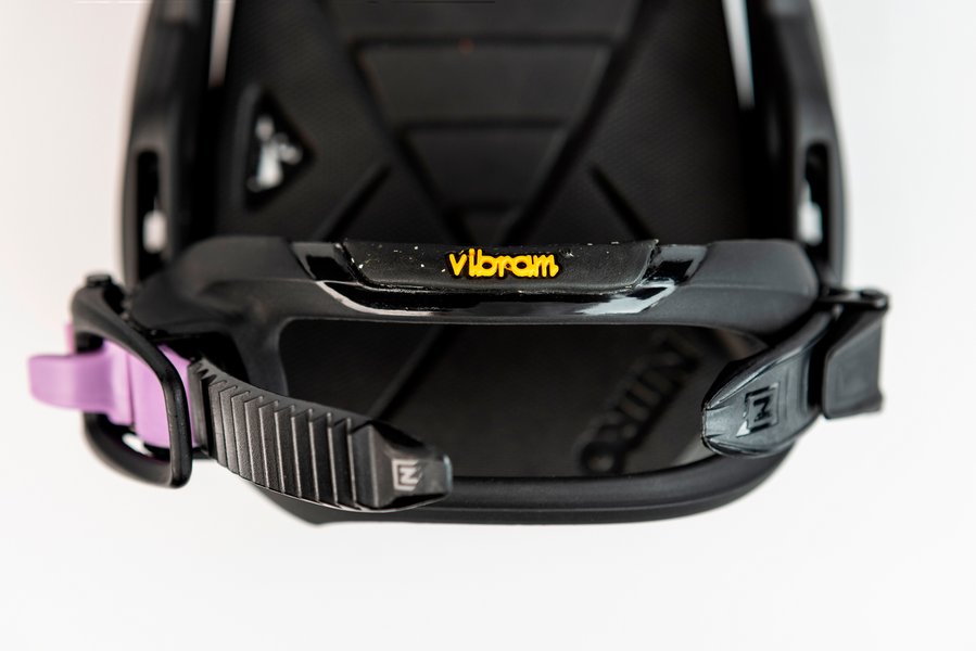 836512_003_team_pro_lilac_detail_11_3014447