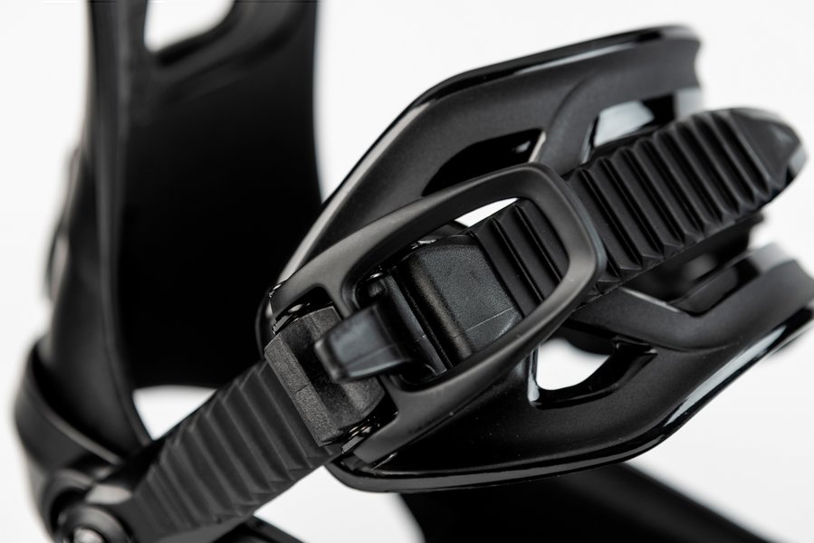 836514_001_rambler_ultra_black_detail_3_3013938