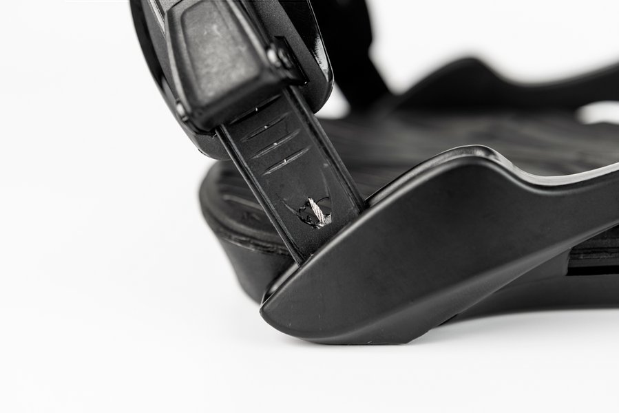 836516_001_cosmic_ultra_black_detail_5_3013361