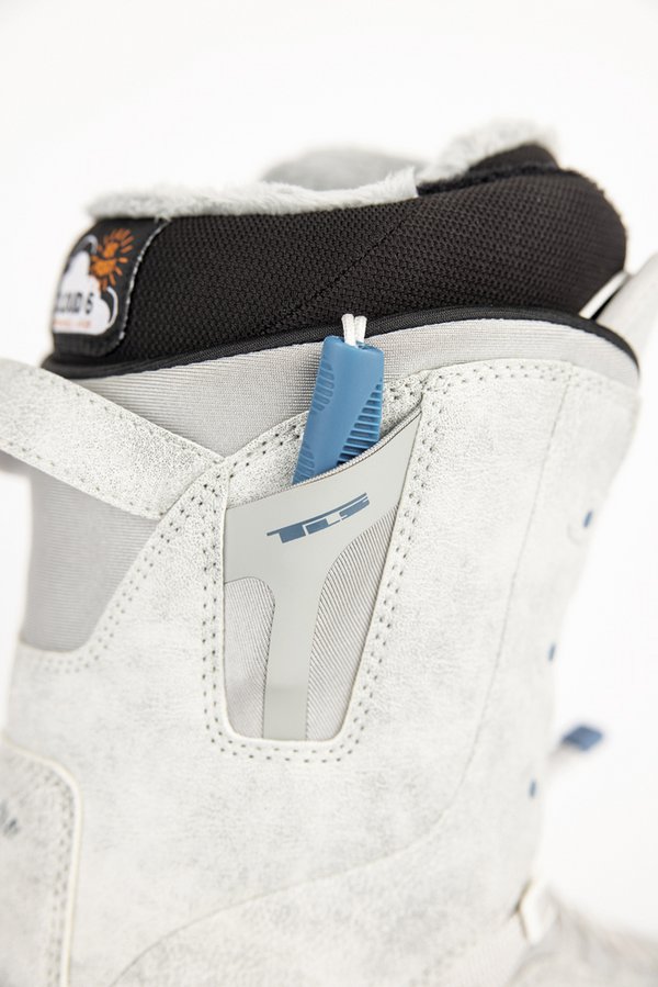 848643_008_crown_tls_grey_detail_6_3012553