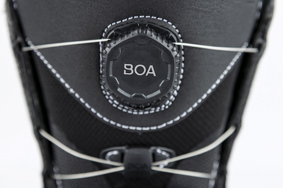 848683_001_droid_boa_x_volcom_detail_3_3012611