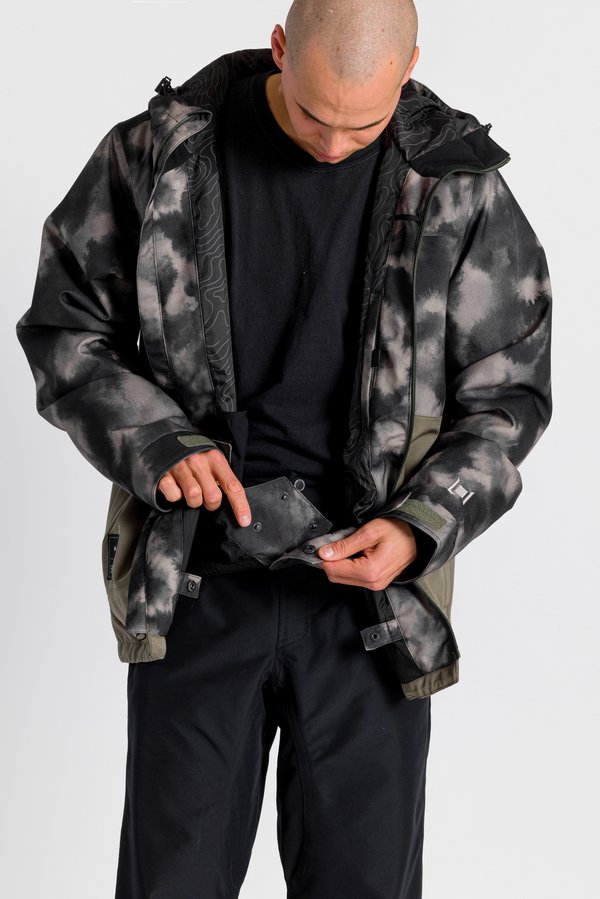 873860_002_hasting_m_tie_dye_camo_platoon_detail_4_2691503