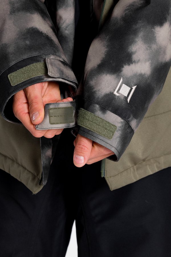 873860_002_hasting_m_tie_dye_camo_platoon_detail_5_2691511