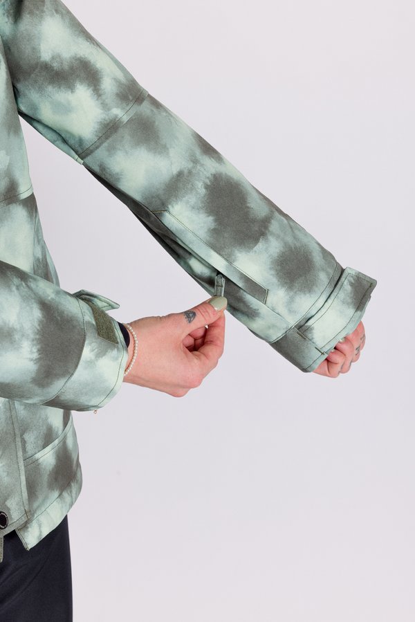 873885_001_lalena_wm_tie_dye_camo_detail_2_2691557