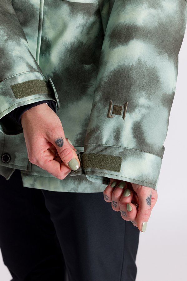 873885_001_lalena_wm_tie_dye_camo_detail_4_2691561