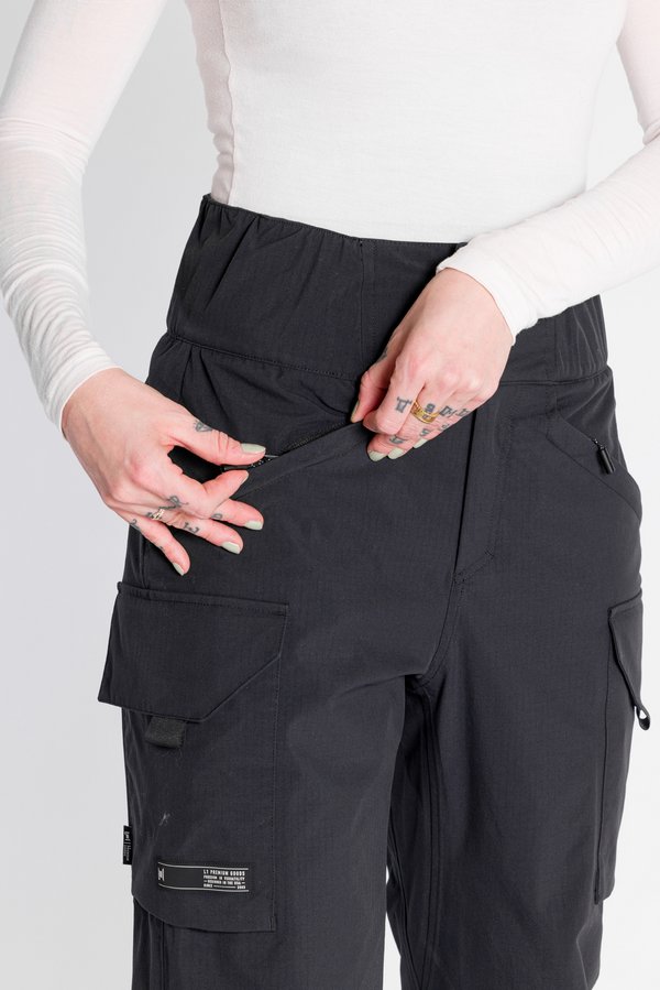 873894_003_rika_pant_black_detail_1_2690663