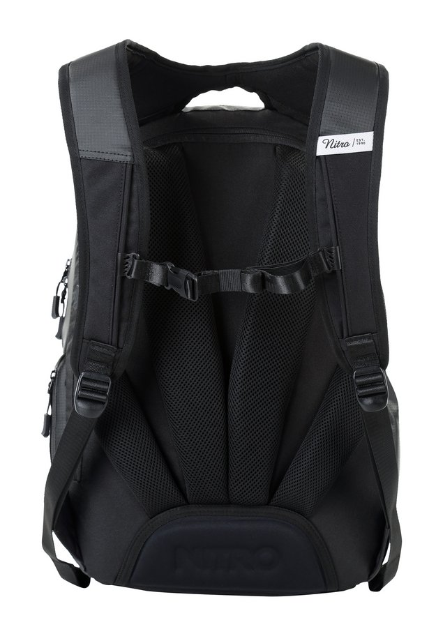 878014_072_chase_tough_black_product_6_2672542