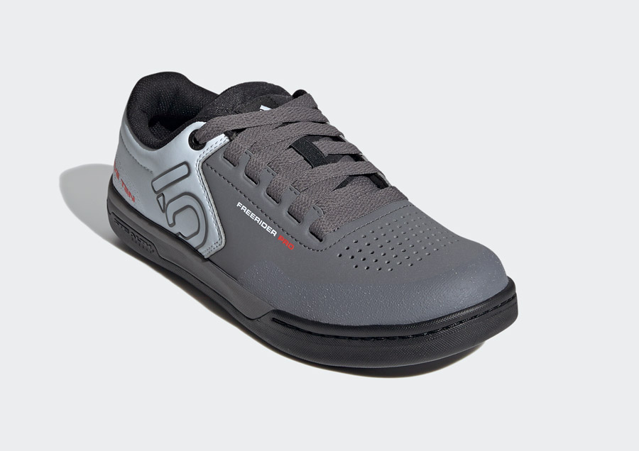 fw2824_flt_ecom_2154816
