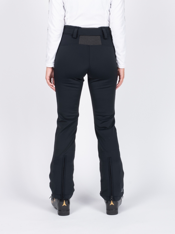 izeron_black_3_2538621
