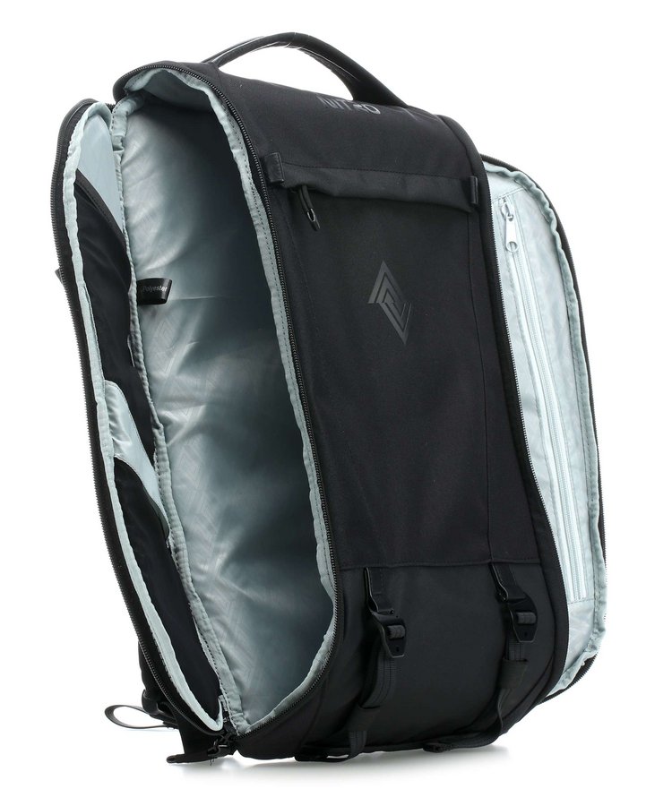 remote_laptop_backpack_black_2_2602412