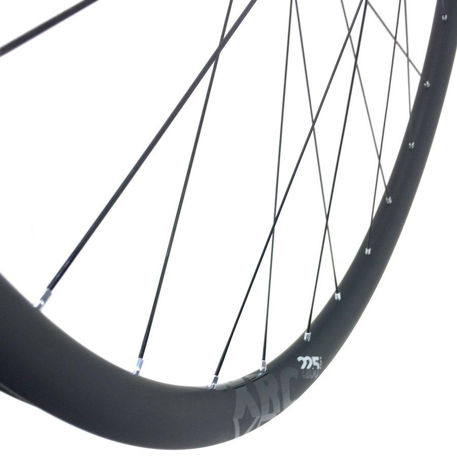 we24013_front_xrc_1200_spline_carbon_622x22_3_2882009