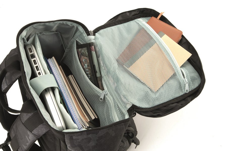 weekender_forged_camo_detail_25_7630050479599_1772x1_2672393