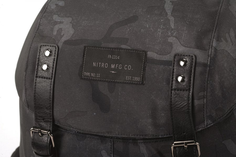 weekender_forged_camo_detail_8_7630050479599_1772x11_2672391