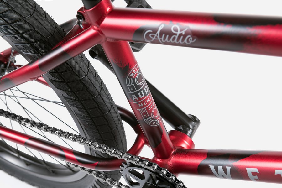 wtp_my23_audio_matt_aqua_red_11_2848503