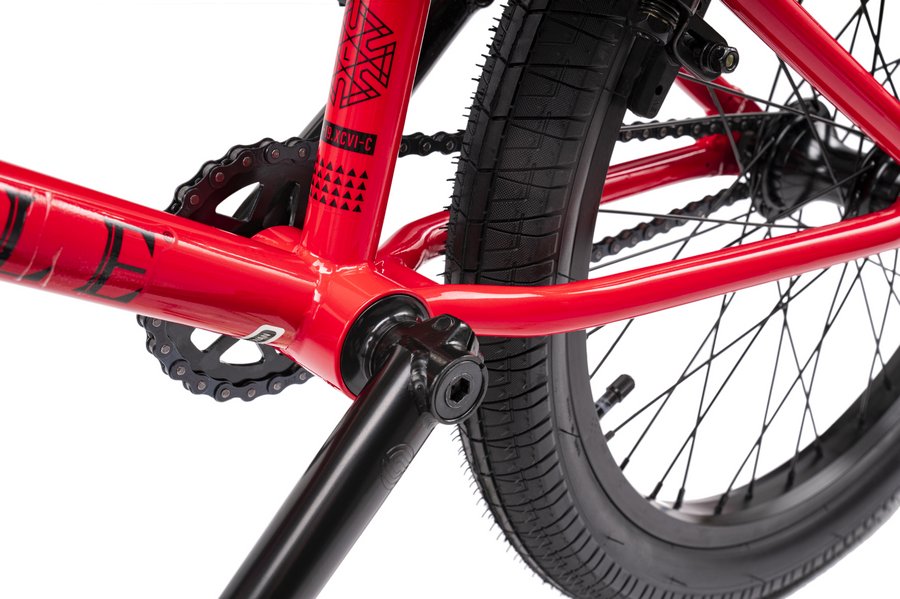 wtp_my23_thrillseeker_l_red_31_web_2718742