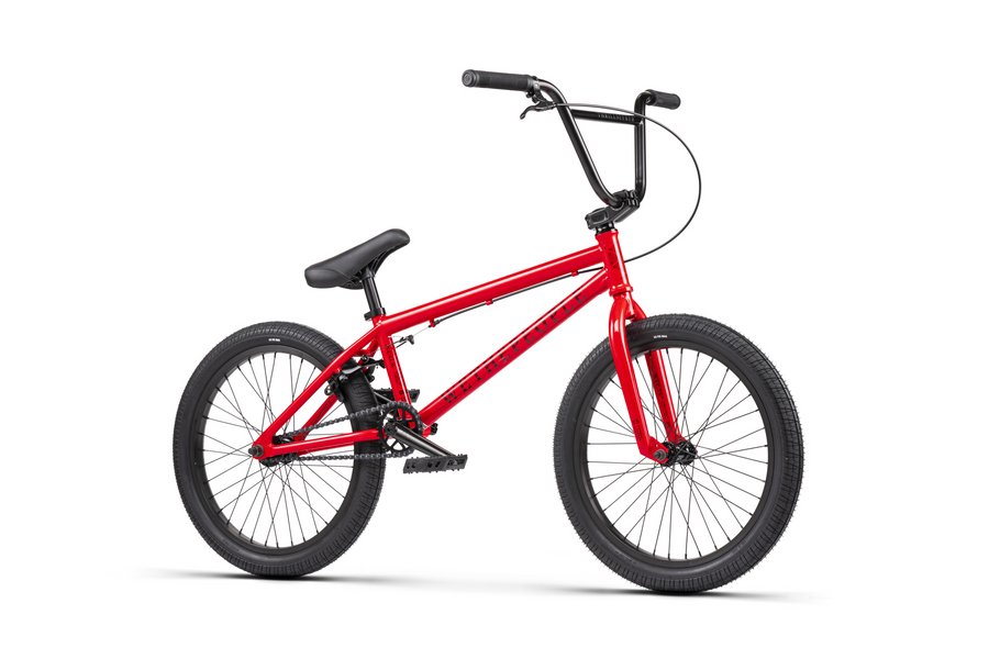 wtp_my23_thrillseeker_l_red_5_web_2718718