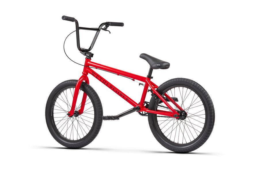 wtp_my23_thrillseeker_l_red_6_web_2718720